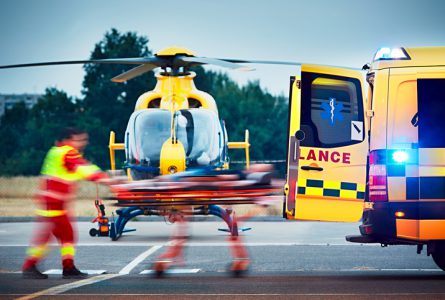 Så blir du helikopterpilot